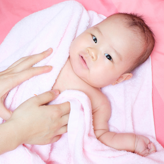 Patting vs. Rubbing: What's Best for Drying Your Baby's Sensitive Skin After Bath Time?